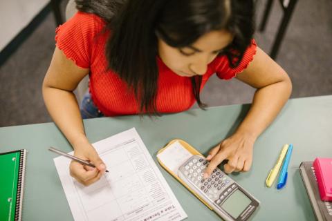 Do College Students Have to File Taxes?