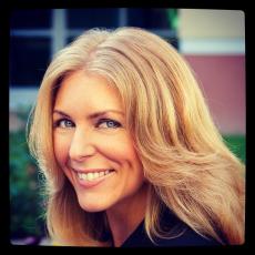 Portrait of Shannon Frank-Richter