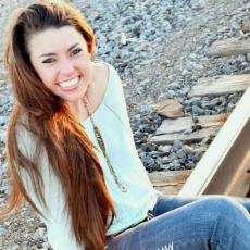 Portrait of Emily Valdez