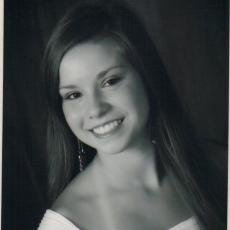 Portrait of Kimberly Ribeiro