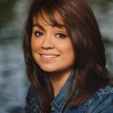 Portrait of Marlo Zahn