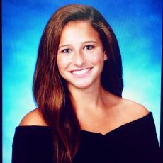 Portrait of Shayna Frieden