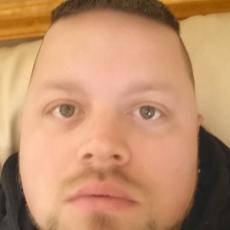 Portrait of Aarron Buzzard