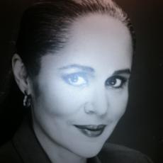Portrait of Edie Lynch