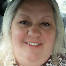 Portrait of Darla Edmiston