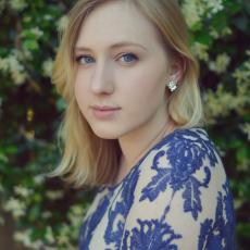 Portrait of Heather Poole