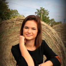 Portrait of Taylor Waye