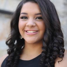 Portrait of Deja Neal