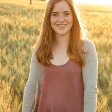 Portrait of Kayla Beechinor