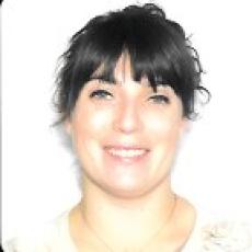 Portrait of Robyn Stillian