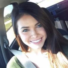 Portrait of Taylor Barnes