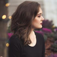 Portrait of Sarah Hulslander