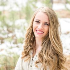 Portrait of Kelsey Eichelberger