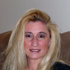 Portrait of Shannon Long