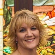 Portrait of Victoria Davidson
