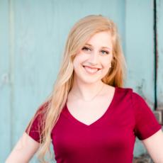 Portrait of Chloe Barnes