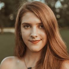 Portrait of Raven Ovens