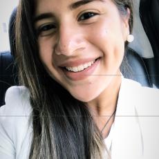 Portrait of Nicole niva212000@gmail.com
