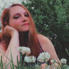 Portrait of Savannah Few