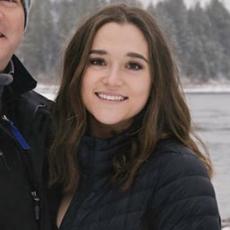 Portrait of Erin Schleusner