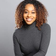 Portrait of jonnelle larris