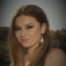 Portrait of Carmen Banu