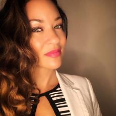 Portrait of Deanna Babineaux