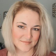 Portrait of Stephanie Fava