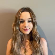 Portrait of Chloe Roberts