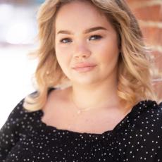 Portrait of Holly Stanley