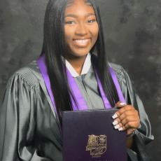 Portrait of Shaniya Burton