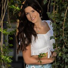Portrait of Ashlyn Gleason