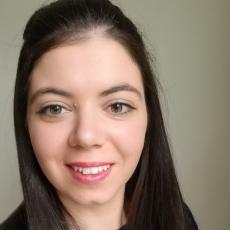 Portrait of Laura Haddad
