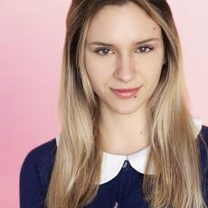 Portrait of Alexa Schmidt