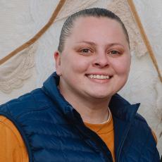 Portrait of Cari Armel