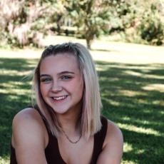 Portrait of Lexi Riggen