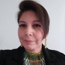 Portrait of Rhiannon Ross