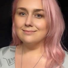 Portrait of Nichole Wright