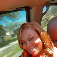 Portrait of LaShundra Clark