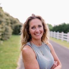 Portrait of Chelse Dyer