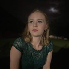 Portrait of Keely Dewitt