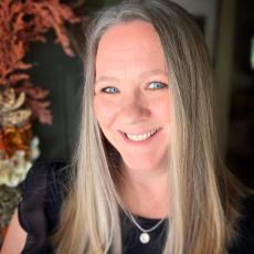 Portrait of Stephanie Lawson