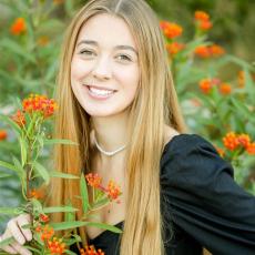 Portrait of Alyssa Goleaner