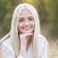 Portrait of Avalon Tofsrud
