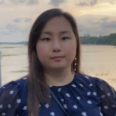 Portrait of Stephanie Tseng