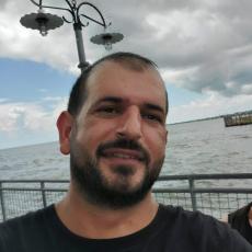Portrait of Addi Al Yasein