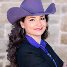 Portrait of Mandi Larson