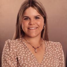 Portrait of Isabell Burnett