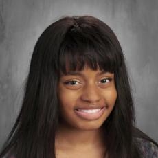 Portrait of Shaelyn Smith