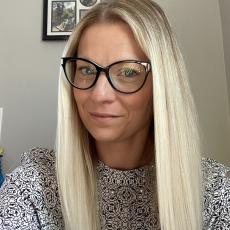 Portrait of Jennifer Alexander